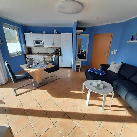 Mit Pkw Stellplatz Bei Familie Habben-hollander *