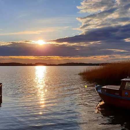 Bei Familie Habben Mit Pkw Stellplatz * Uckeritz