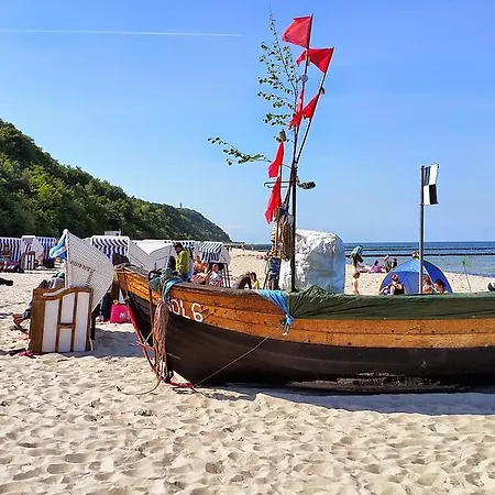 Bei Familie Habben Mit Pkw Stellplatz *