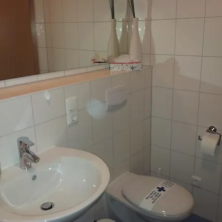 Bei Familie Habben Mit Pkw Stellplatz *