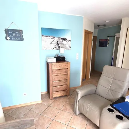 Bei Familie Habben Mit Pkw Stellplatz Appartamento