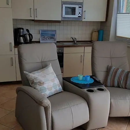 Appartamento Bei Familie Habben Mit Pkw Stellplatz Uckeritz